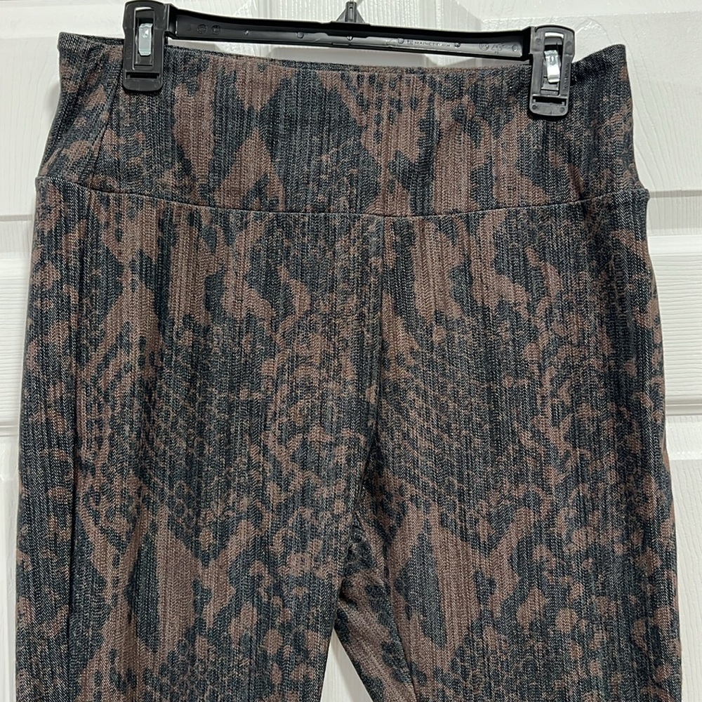 Agnes & Dora Brown and Black Patterned Pants